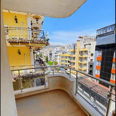Near The Sea, Penthouse Apartment,for Large Groups *