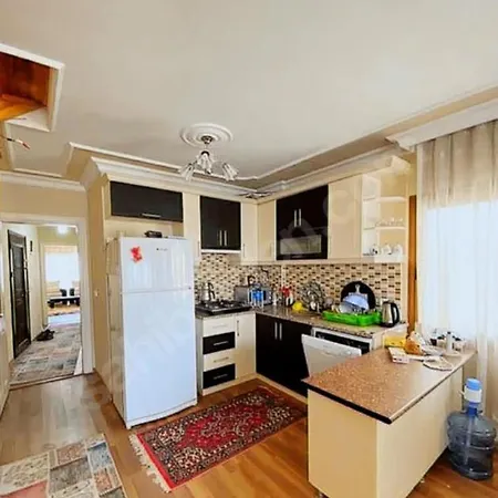 Near The Sea, Penthouse Apartment,for Large Groups * Kuşadası